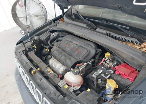 2020 Jeep Renegade Latitude Fwd z USA, uszkodzony, nr VIN ZACNJABB0LPL65586